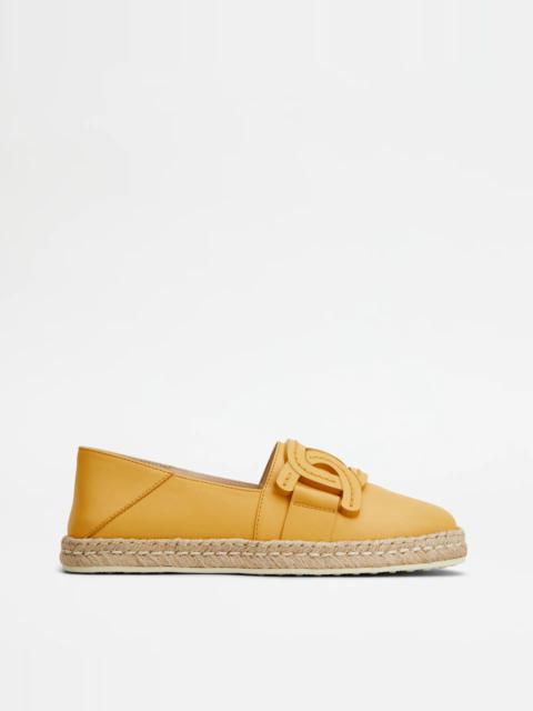 Tod's SLIP-ONS IN LEATHER - YELLOW