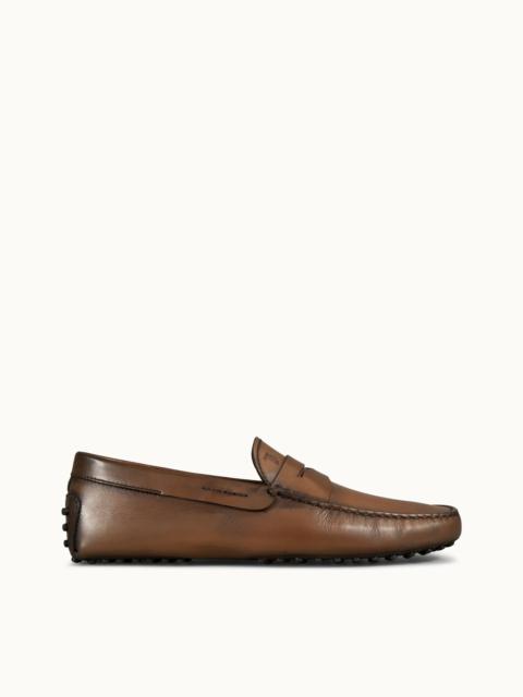 Tod's GOMMINO DRIVING SHOES IN LEATHER - BROWN