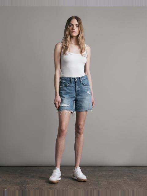 rag & bone Rosa Mid-Rise Boyfriend 5" Short - Hermosa
Relaxed Fit Mid Indigo Jean Short