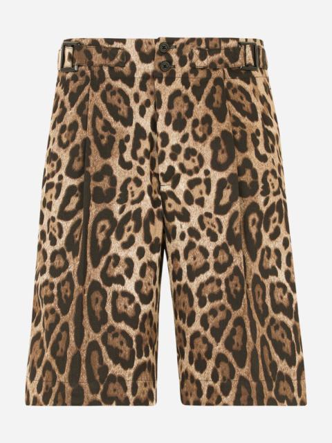 Stretch cotton bermuda shorts with leopard print