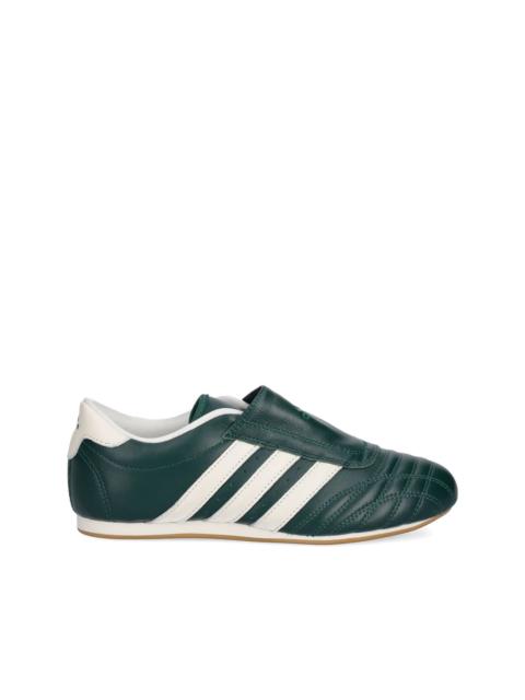 adidas Taekwondo three-stripe slip-on sneakers