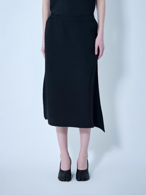 ISSEY MIYAKE Diagonal Textured Midi Skirt