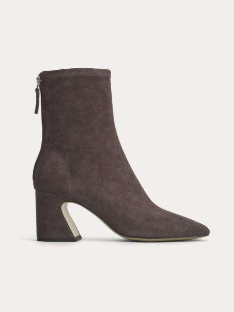 EVERLANE LEATHER CURVED-HEEL BOOT