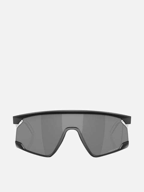 OAKLEY BXTR Sunglasses Matte Black / Prizm Black