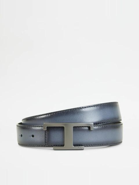 Tod's REVERSIBLE BELT IN LEATHER - LIGHT BLUE