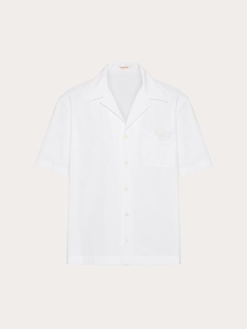 COTTON POPLIN BOWLING SHIRT WITH RUBBERIZED V DETAIL