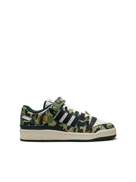 adidas x BAPE 포럼 84 낮은 "30 주년 녹색 Camo"스니커