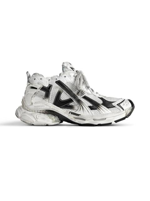 Men's Runner Gradient Sneaker  in White/black