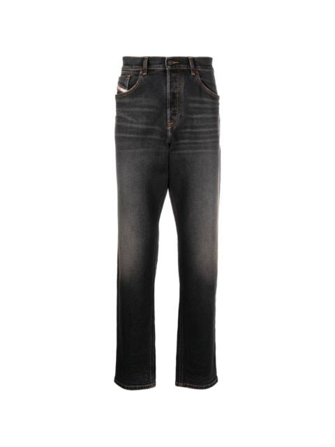 2005 D-Fining Tapered jeans