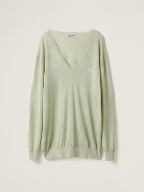 V-neck cashmere sweater