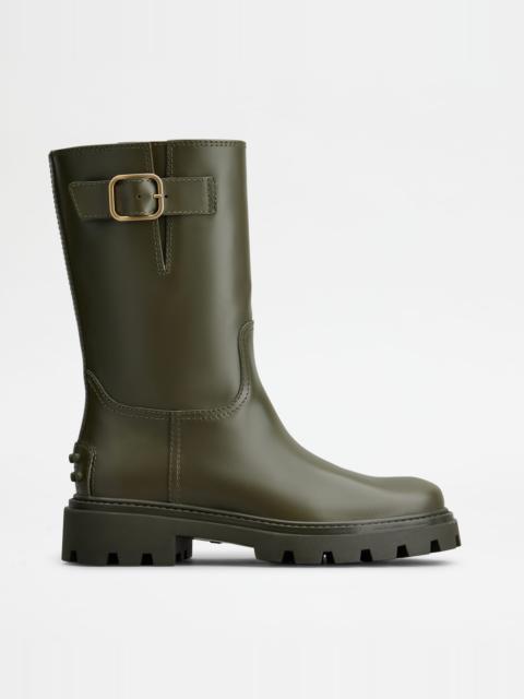 Tod's BIKER BOOTS IN LEATHER - GREEN