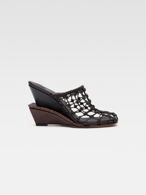 JACQUEMUS The double woven shoes