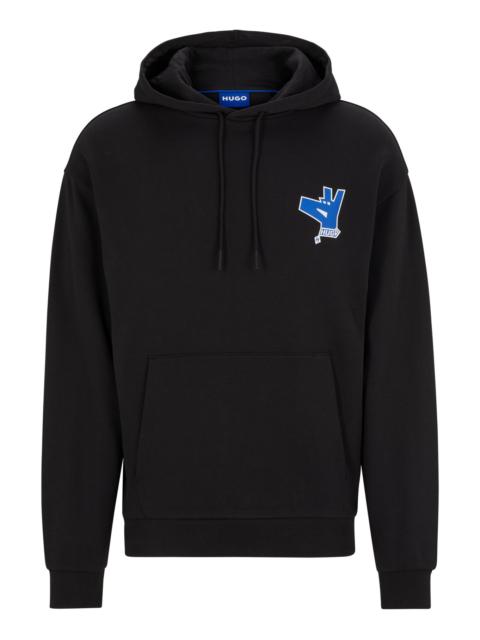 HUGO COTTON-TERRY HOODIE WITH NEW-SEASON LOGO ARTWORK