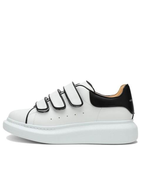 Alexander McQueen (WMNS) Alexander McQueen Oversize Sole Sneakers 'White Black' 721410WHJE59061