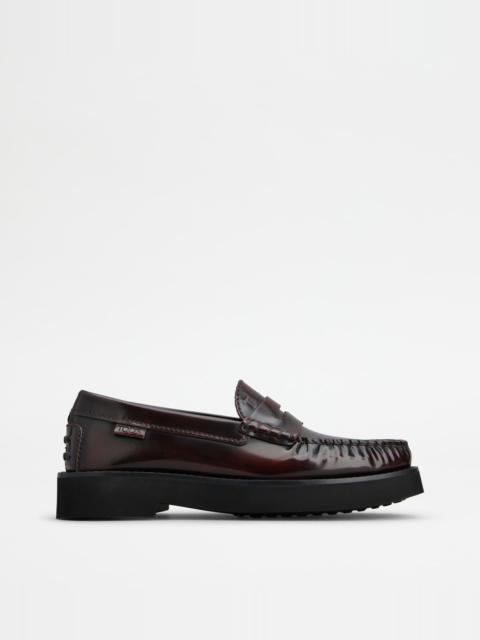 Tod's LOAFER IN LEATHER - BURGUNDY