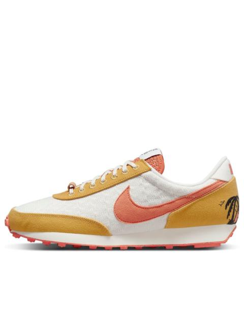 (WMNS) Nike Daybreak SE 'Sun Club - White Sand Gold' DM7605-101