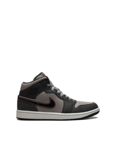 Air Jordan 1 Mid SE "Night Stadium" sneakers