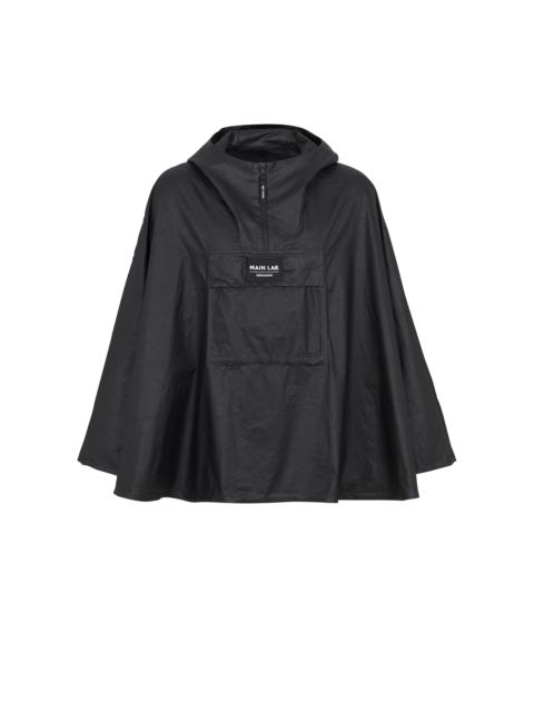 Balmain Main Lab cape