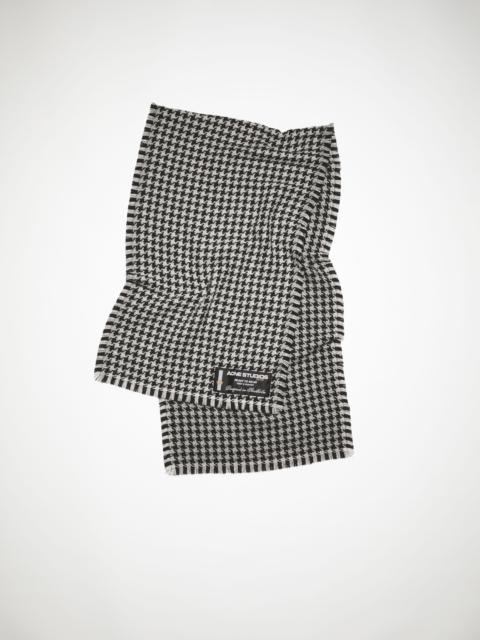 Houndstooth wool scarf - White/black