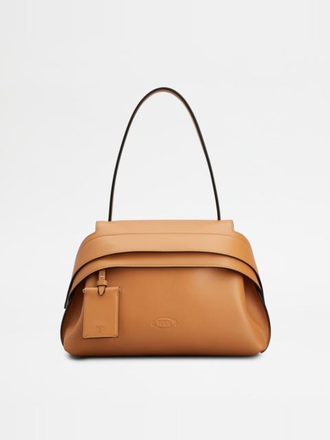 Tod's TOD'S WAVE BAG IN LETHER SMALL - BROWN
