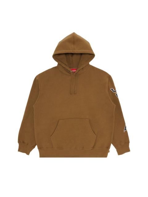 Supreme satin-appliqué 