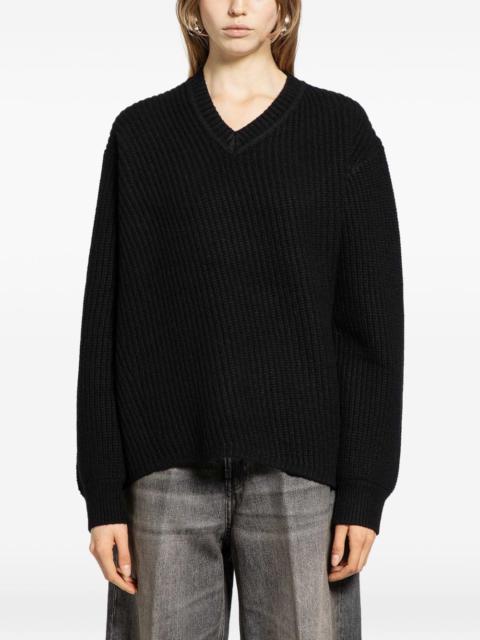 6397 angled-rib V-neck