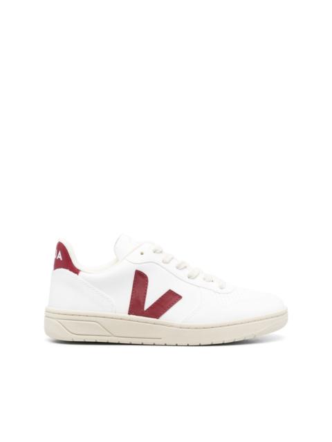 V10 lace-up leather sneakers