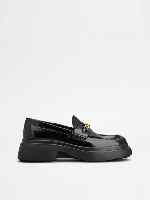 Tod's LOAFERS IN LEATHER - BLACK