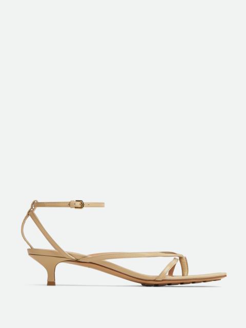 stretch strap sandal