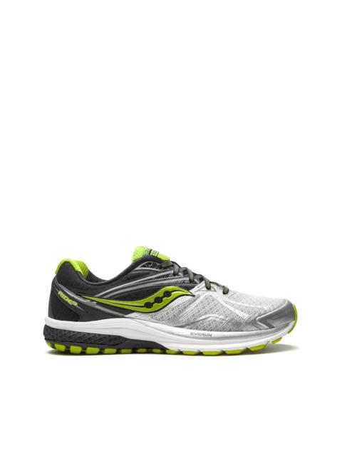 Saucony 9 로우 탑 스니커즈