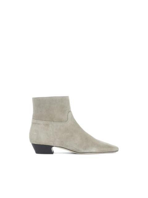 Stuart Weitzman pointed-toe boots