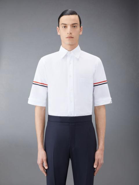 Thom Browne CLASSIC FIT SHORT SLEEVE SHIRT W/ RWB ARMBANDS IN OXFORD