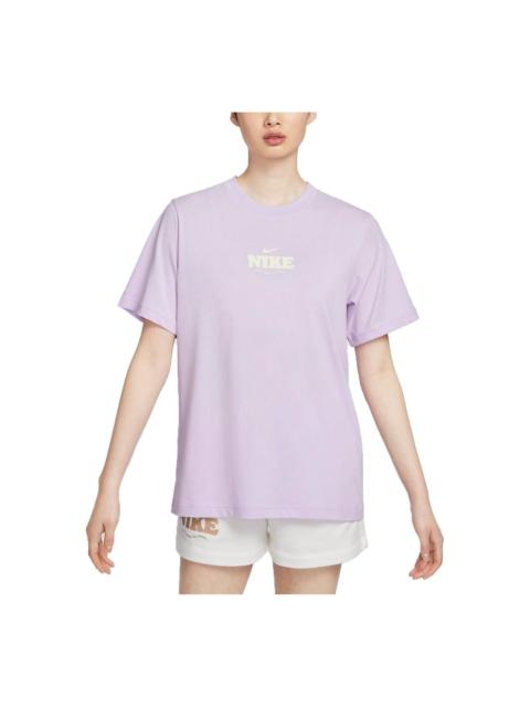 Nike (WMNS) Nike Sportswear Essential Graphic T-shirt (Asia Sizing) 'Violet Mist' HF6180-517