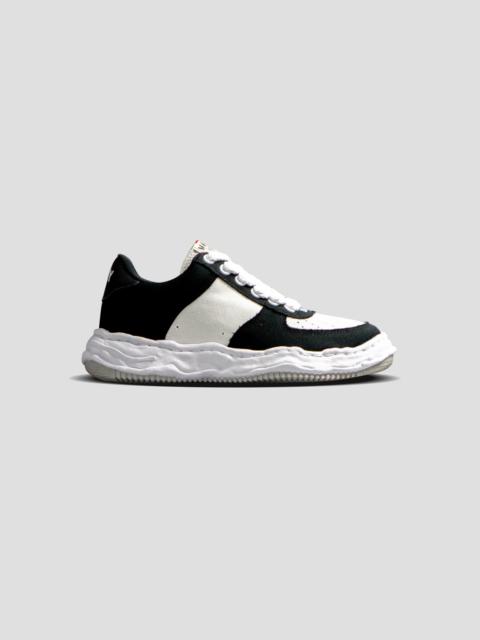 Maison MIHARAYASUHIRO WAYNE OG SOLE LOW-TOP CANVAS SNEAKERS - BLACK/WHITE