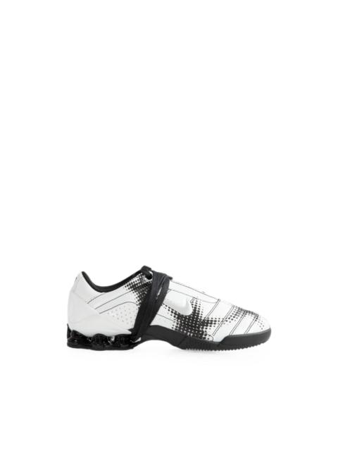 Nike Total90 Shox Magia sneakers