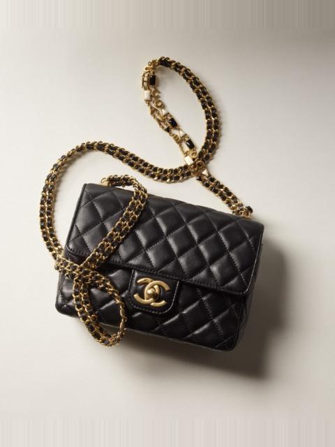 CHANEL Small Flap Bag