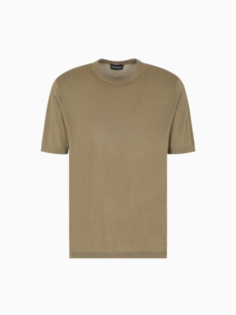 EMPORIO ARMANI SHORT-SLEEVED JUMPER IN A SEAMLESS PLAIN-KNIT VIRGIN WOOL