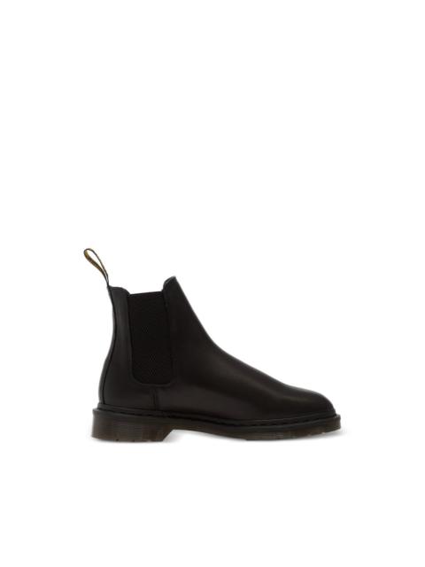 Dr. Martens Graeme chelsea boots