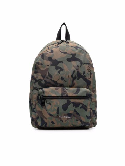 logo-print camouflage backpack
