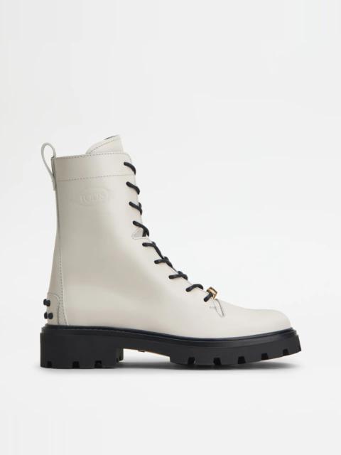 Tod's BOOTS IN LEATHER - WHITE