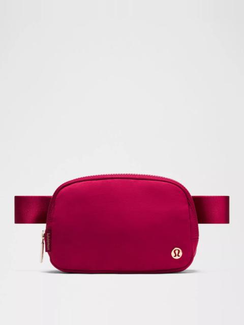 lululemon Everywhere Belt Bag 1L