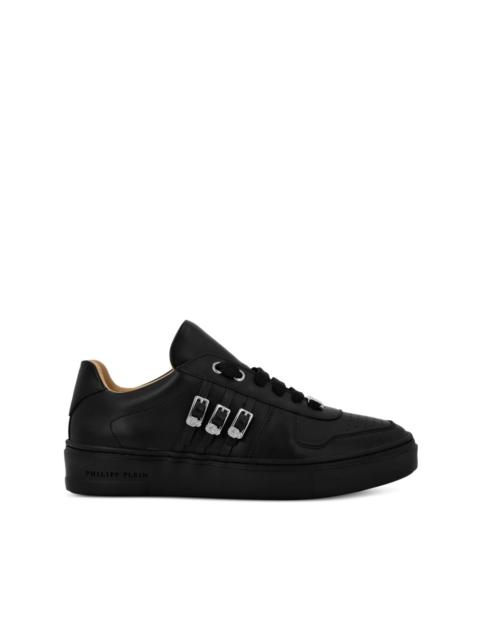 skull-appliqué leather sneakers