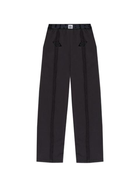umbro logo-patch pants