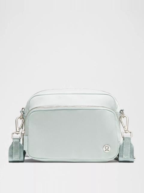 lululemon Everywhere Crossbody Bag 2L *Metal Hardware