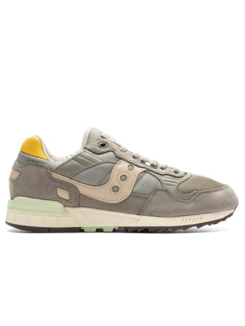 Saucony Shadow 5000 프리미엄 “Grey/Orange” 스니커즈