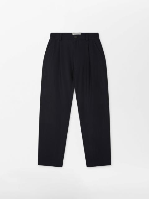 Studio Nicholson Tuck Linen Pant