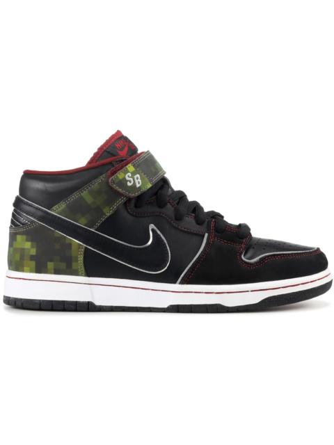 Nike SB Dunk Mid Nitraid