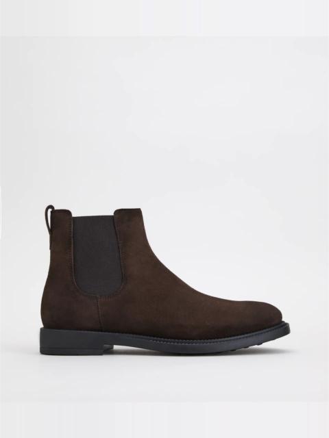 Tod's ANKLE BOOTS IN SUEDE - BROWN