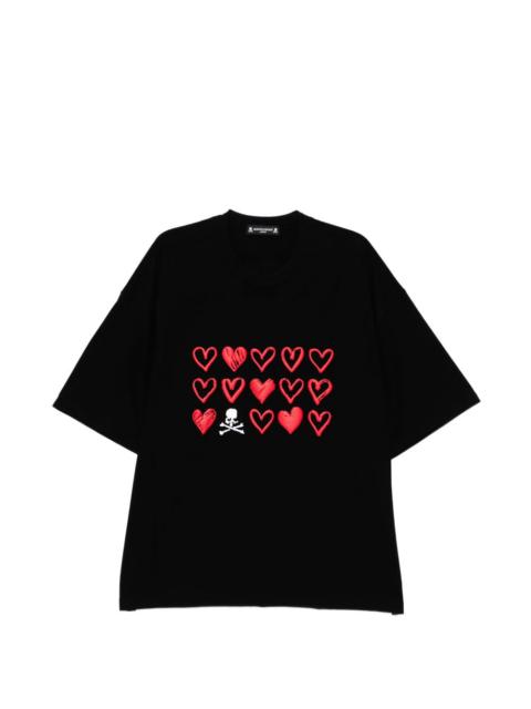 mastermind JAPAN hearts skull graphic T-shirt
