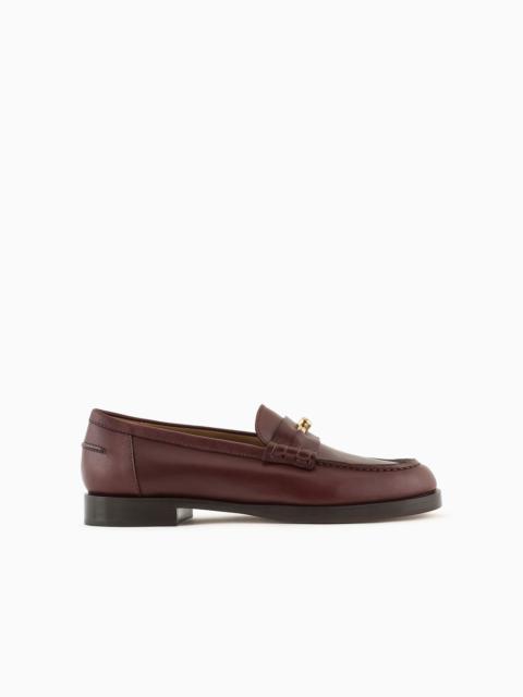 Polished leather loafers with stirrup